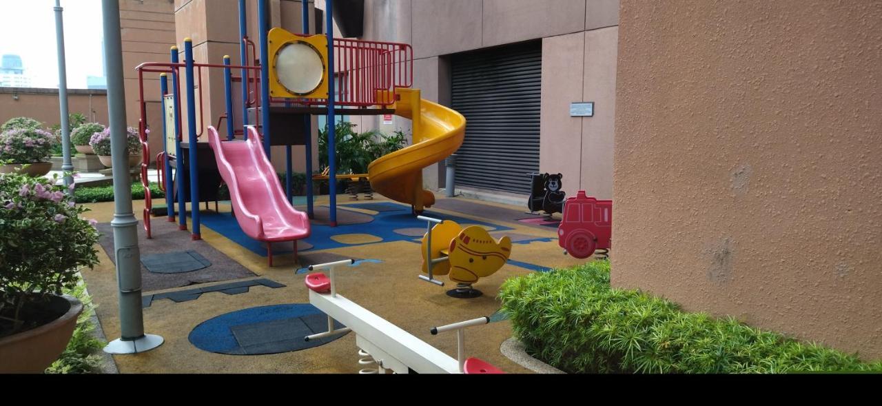 Plaza Apartment At Berjaya Times Square Kl Куала Лумпур Екстериор снимка