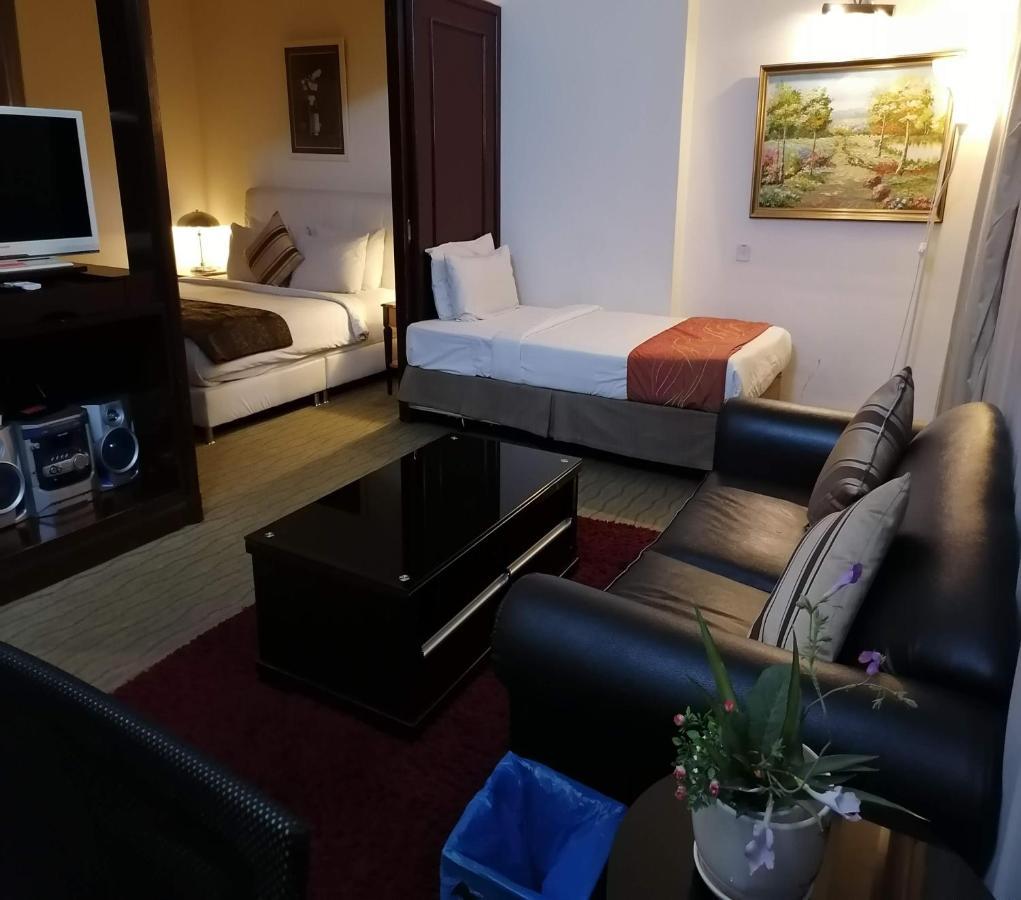 Plaza Apartment At Berjaya Times Square Kl Куала Лумпур Екстериор снимка