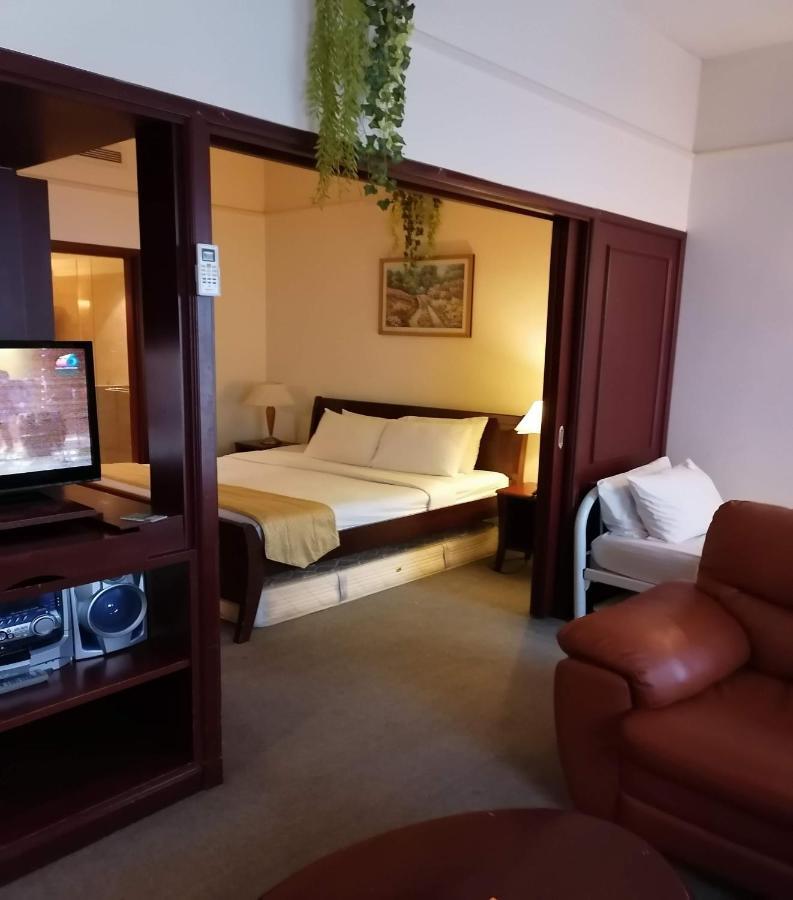 Plaza Apartment At Berjaya Times Square Kl Куала Лумпур Екстериор снимка